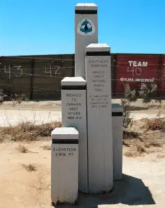 PCT trailhead sign